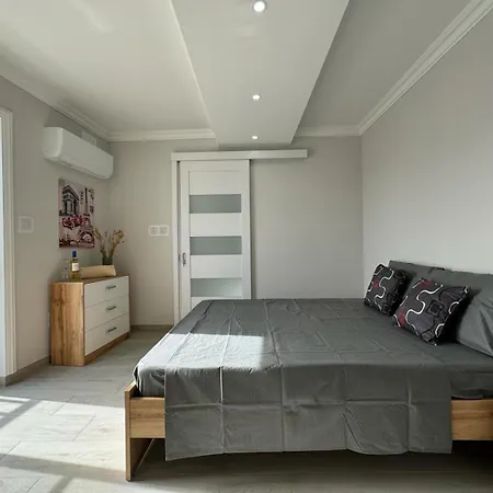 Luxury & Modern Two Bedroom Marsaskala Apartment Exterior photo
