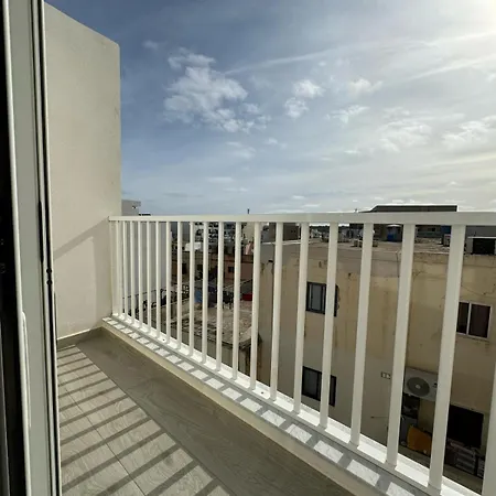 Luxury & Modern Two Bedroom Marsaskala Apartment Exterior photo