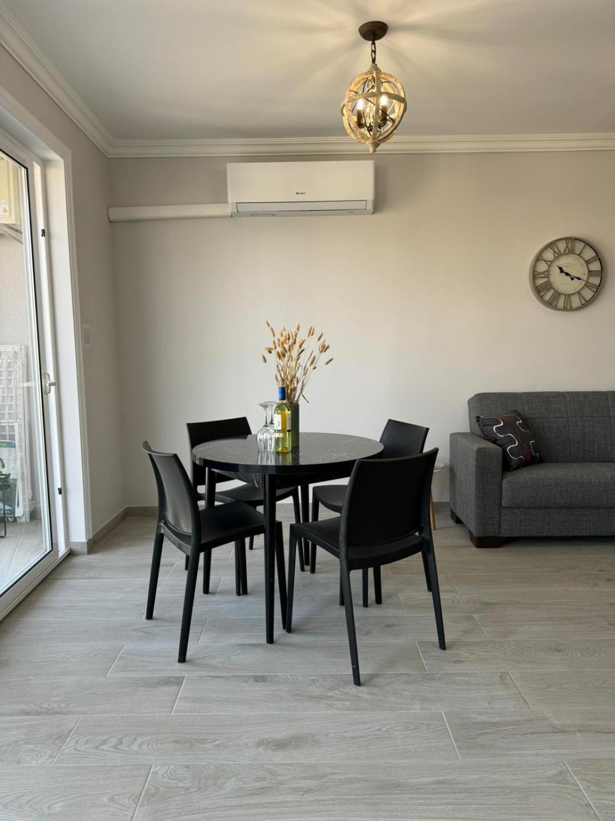 Luxury & Modern Two Bedroom * Marsaskala