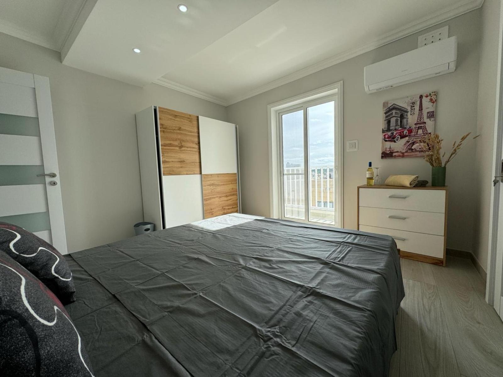 Luxury & Modern Two Bedroom